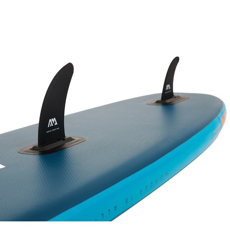 Aqua Marina 10’6″ Blade Windsurf 2022 Inflatable Paddle Board fins