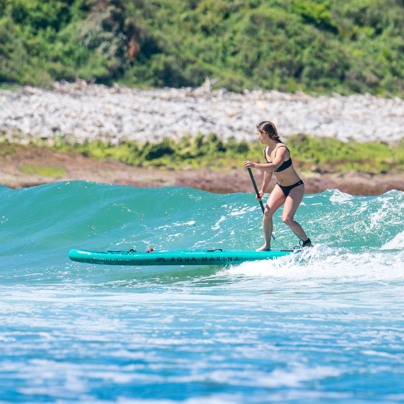 Aqua Marina 9'10" Breeze 2023 SUP on the Waves