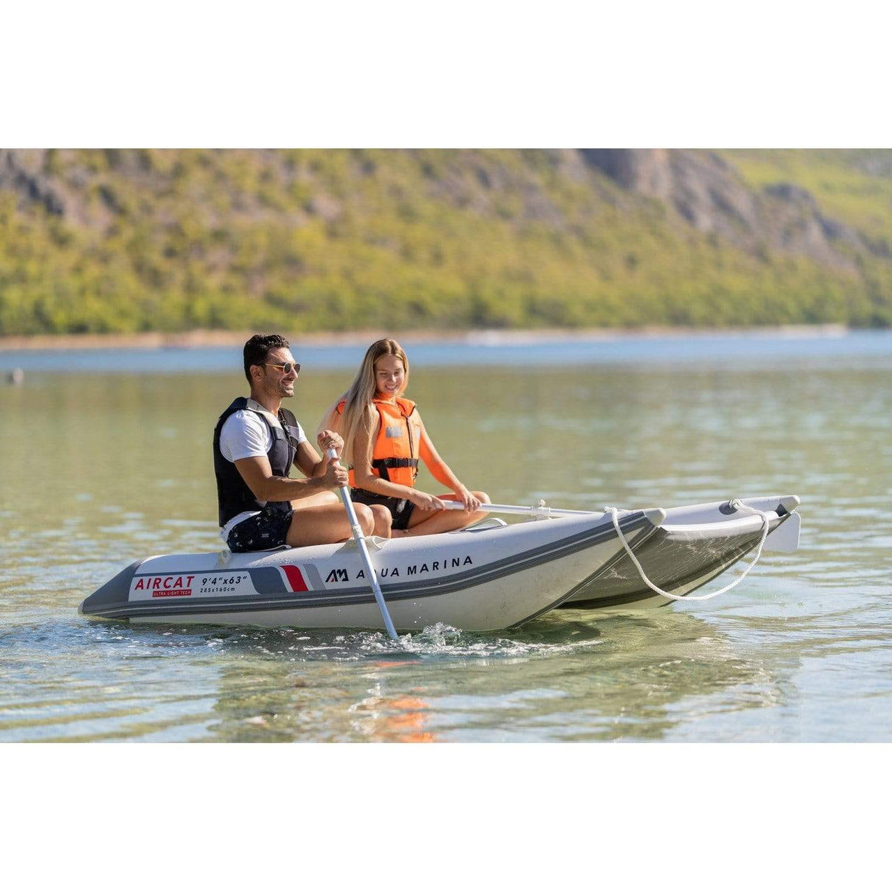 Inflatable Rubber Boat, River Fishing Boat for 3 People, with 2 Aluminium  Oars and Foot Pump, Max Load 350 Kg Water Sports